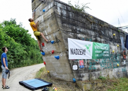 OUTDOOROVÝ FESTIVAL NADZEMÍ 2016