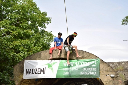 OUTDOOROVÝ FESTIVAL NADZEMÍ 2016