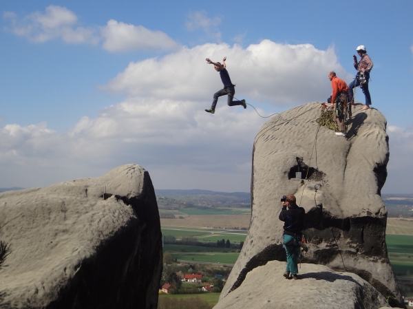 Film Jump a přeskok ze Stařeny na Tučnáka