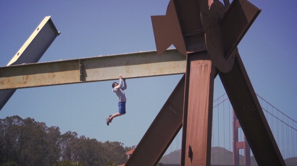 Honnold leze v San Franciscu