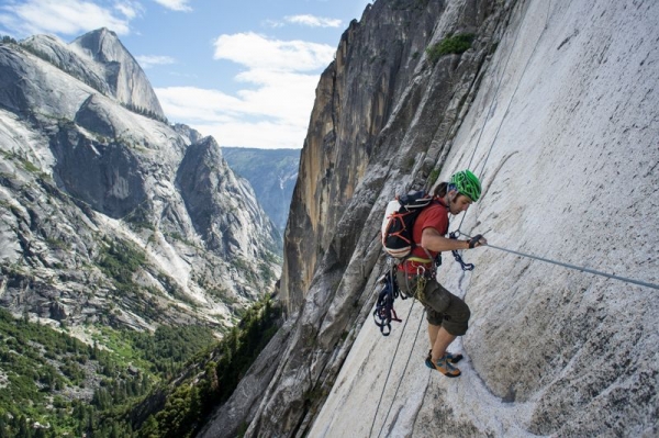 Tři největší stěny Yosemit během jednoho dne