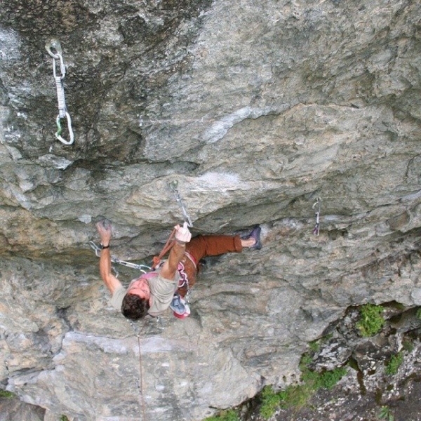 Video: Ghisolfi 9a+