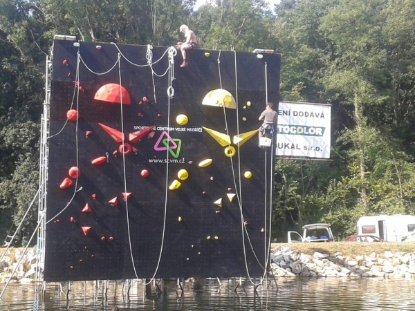 Psicobloc Masters/ Water Boulder Games