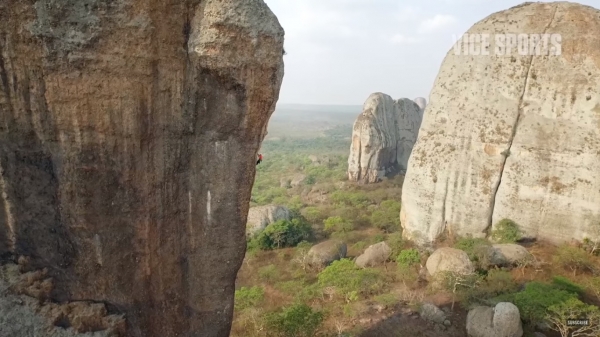 Video: Alex Honnold v Angole